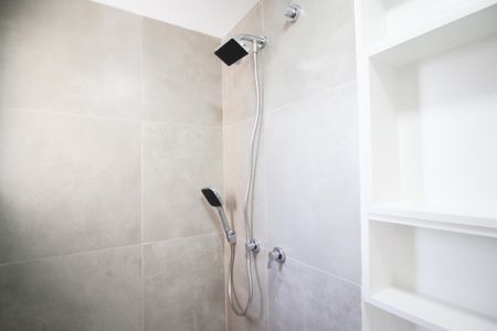 Apartamento para alugar com 75m², 2 quartos e 2 vagas Apartamento para alugar com 75m², 2 quartos e 2 vagasBanheiro da Suíte 2