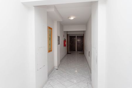 Apartamento à venda com 66m², 2 quartos e 1 vaga Apartamento à venda com 66m², 2 quartos e 1 vagaHall de entrada