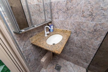 Apartamento para alugar com 5m², 2 quartos e sem vaga Apartamento para alugar com 5m², 2 quartos e sem vagaBanheiro Social