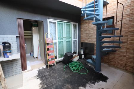 Casa à venda com 200m², 3 quartos e 2 vagasÁrea de Serviço