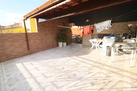 Casa à venda com 200m², 3 quartos e 2 vagasVaranda