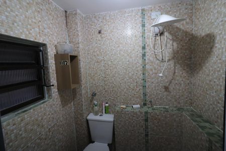 Casa à venda com 200m², 3 quartos e 2 vagasBanheiro da Suíte 2