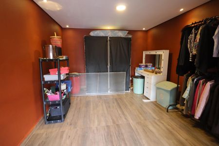 Casa à venda com 200m², 3 quartos e 2 vagasSuíte 1