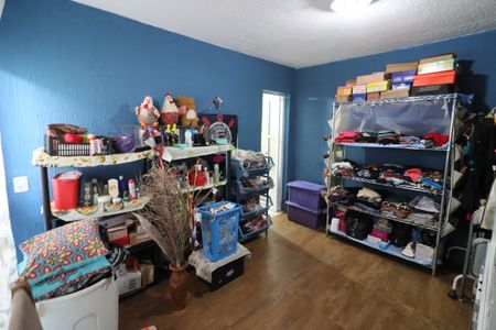 Casa à venda com 200m², 3 quartos e 2 vagasSuíte 2