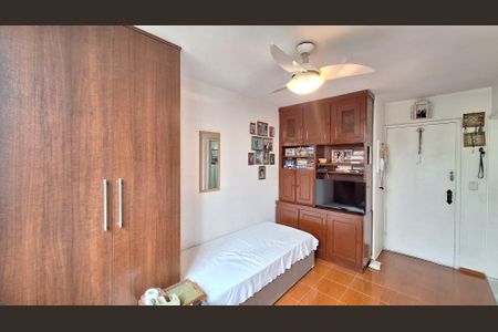 Apartamento à venda com 67m², 2 quartos e sem vaga Apartamento à venda com 67m², 2 quartos e sem vagaSala