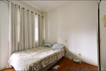 Apartamento à venda com 247m², 4 quartos e 2 vagas Apartamento à venda com 247m², 4 quartos e 2 vagasQuarto 1