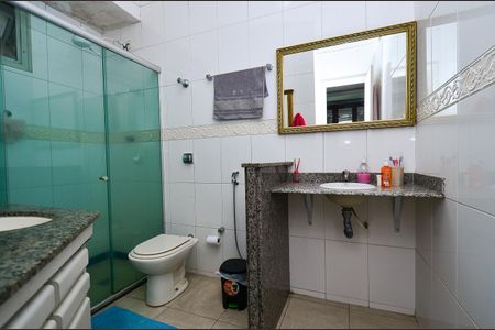 Apartamento à venda com 247m², 4 quartos e 2 vagas Apartamento à venda com 247m², 4 quartos e 2 vagasBanheiro Social