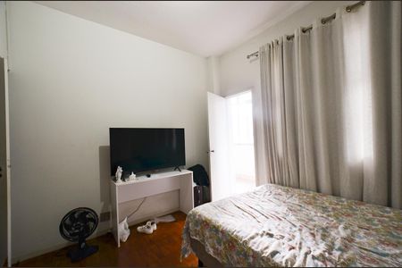 Apartamento à venda com 247m², 4 quartos e 2 vagas Apartamento à venda com 247m², 4 quartos e 2 vagasQuarto 1