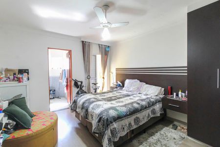 Casa à venda com 120m², 3 quartos e 3 vagasSuite