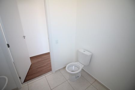 Banheiro de apartamento para alugar com 1 quarto, 46m² em Novo Riacho, Contagem