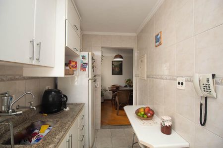 Apartamento para alugar com 100m², 2 quartos e 1 vaga Apartamento para alugar com 100m², 2 quartos e 1 vagaCozinha - Armários