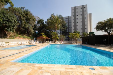 Apartamento para alugar com 100m², 2 quartos e 1 vaga Apartamento para alugar com 100m², 2 quartos e 1 vagaÁrea comum - Piscina