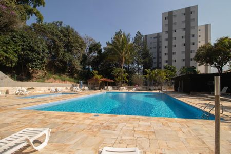 Apartamento para alugar com 100m², 2 quartos e 1 vaga Apartamento para alugar com 100m², 2 quartos e 1 vagaÁrea comum - Piscina
