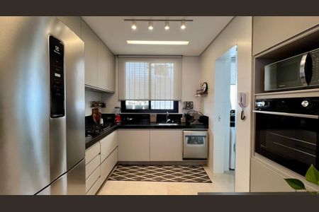 Apartamento à venda com 85m², 3 quartos e 2 vagas Apartamento à venda com 85m², 3 quartos e 2 vagascozinha