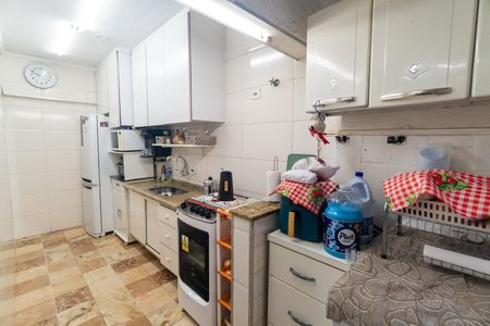 Apartamento à venda com 68m², 2 quartos e 1 vaga Apartamento à venda com 68m², 2 quartos e 1 vagaCozinha e Área de Serviço