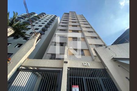 Apartamento à venda com 68m², 2 quartos e 1 vaga Apartamento à venda com 68m², 2 quartos e 1 vagaFachada do Prédio