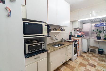 Apartamento à venda com 68m², 2 quartos e 1 vaga Apartamento à venda com 68m², 2 quartos e 1 vagaCozinha e Área de Serviço