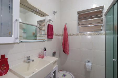 Casa à venda com 119m², 2 quartos e 2 vagasBanheiro 1