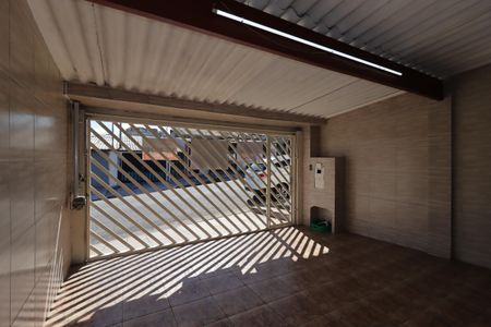 Casa à venda com 119m², 2 quartos e 2 vagasGaragem