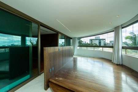 Apartamento à venda com 705m², 5 quartos e 6 vagas Apartamento à venda com 705m², 5 quartos e 6 vagasQUARTO2