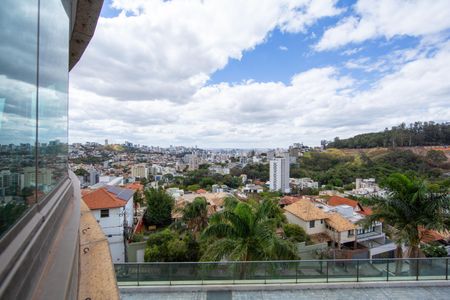 Apartamento à venda com 705m², 5 quartos e 6 vagas Apartamento à venda com 705m², 5 quartos e 6 vagasVISTA