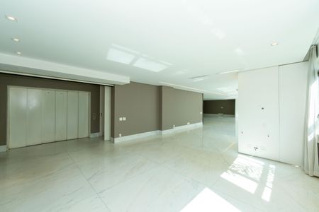 Apartamento à venda com 705m², 5 quartos e 6 vagas Apartamento à venda com 705m², 5 quartos e 6 vagasSALA