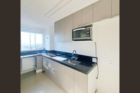 Cozinha de apartamento para alugar com 2 quartos, 40m² em Jardim Boa Vista (zona Oeste), Osasco
