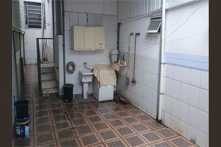 Casa à venda com 4 quartos, 110m² em Mirandópolis, São Paulo