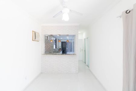 Sala de casa para alugar com 2 quartos, 280m² em Campo Grande, Rio de Janeiro