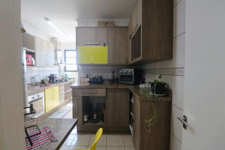 Apartamento para alugar com 110m², 4 quartos e 2 vagas Apartamento para alugar com 110m², 4 quartos e 2 vagasCozinha