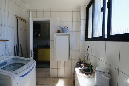 Apartamento para alugar com 110m², 4 quartos e 2 vagas Apartamento para alugar com 110m², 4 quartos e 2 vagasÁrea de Serviço