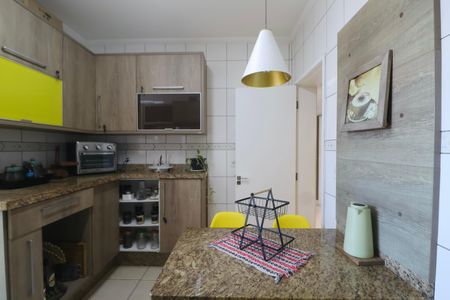 Apartamento para alugar com 110m², 4 quartos e 2 vagas Apartamento para alugar com 110m², 4 quartos e 2 vagasCozinha