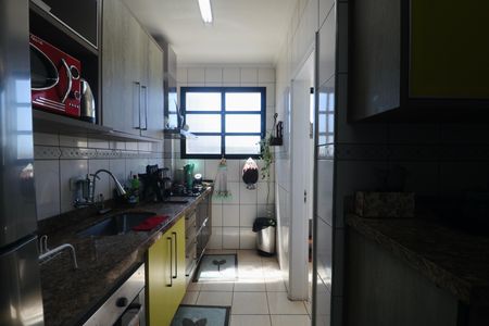 Apartamento para alugar com 110m², 4 quartos e 2 vagas Apartamento para alugar com 110m², 4 quartos e 2 vagasCozinha
