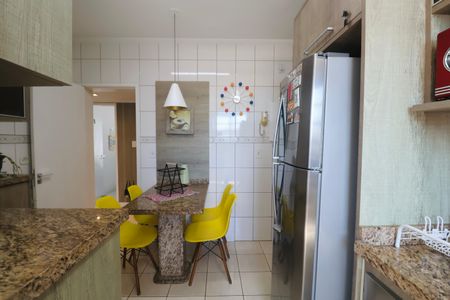 Apartamento para alugar com 110m², 4 quartos e 2 vagas Apartamento para alugar com 110m², 4 quartos e 2 vagasCozinha