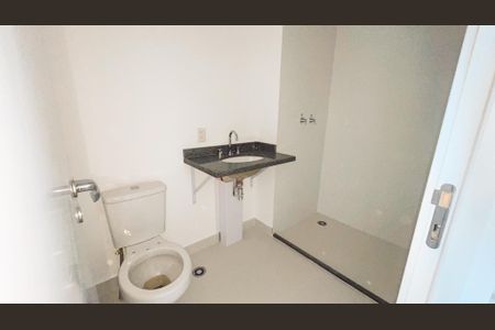 Apartamento à venda com 96m², 3 quartos e 1 vaga Apartamento à venda com 96m², 3 quartos e 1 vagaBanheiro da Suíte