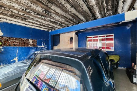 Casa à venda com 188m², 2 quartos e 2 vagas Casa à venda com 188m², 2 quartos e 2 vagasGaragem