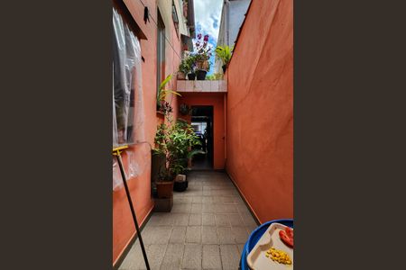 Casa à venda com 188m², 2 quartos e 2 vagas Casa à venda com 188m², 2 quartos e 2 vagasCorredor