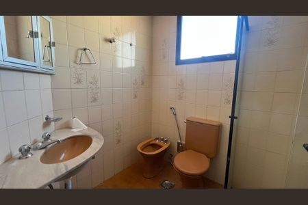 Apartamento para alugar com 107m², 2 quartos e 1 vaga