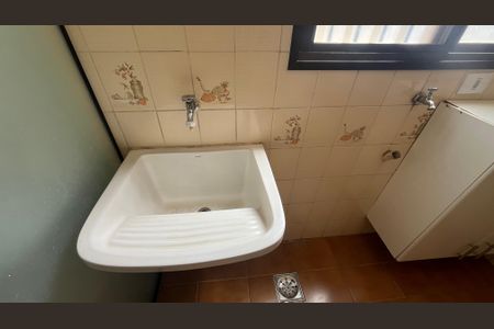 Apartamento para alugar com 107m², 2 quartos e 1 vaga