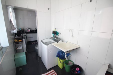 Apartamento à venda com 116m², 3 quartos e 1 vagaÁrea de Serviço