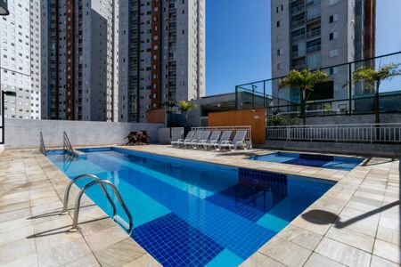 Apartamento para alugar com 45m², 2 quartos e 1 vagaÁrea comum - Piscina