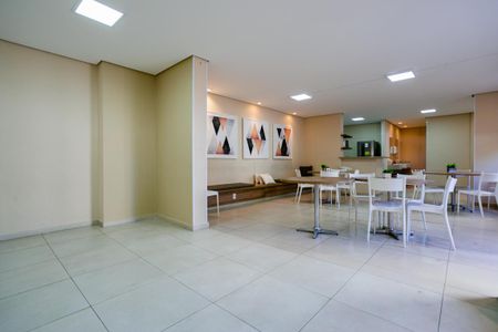 Apartamento para alugar com 45m², 2 quartos e 1 vagaÁrea comum - Salão de festas