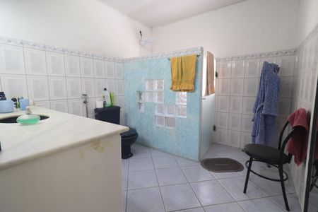 Casa à venda com 160m², 3 quartos e 2 vagasBanheiro