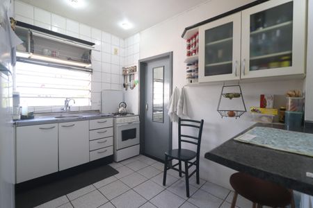 Casa à venda com 160m², 3 quartos e 2 vagasCozinha