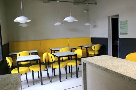 Apartamento à venda com 77m², 2 quartos e 1 vagaÁrea comum