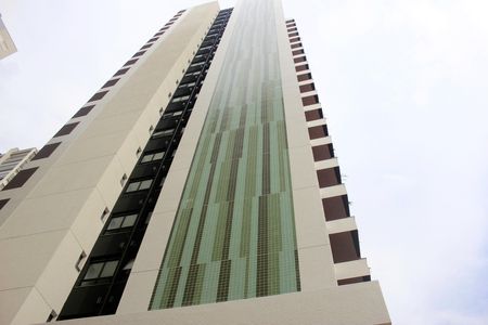 Apartamento à venda com 77m², 2 quartos e 1 vagaÁrea comum
