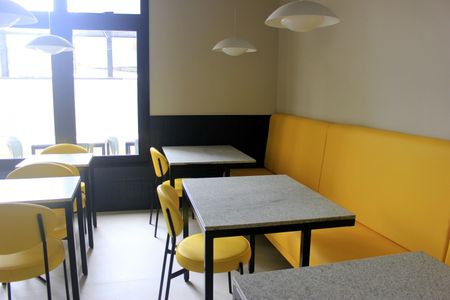 Apartamento à venda com 77m², 2 quartos e 1 vagaÁrea comum