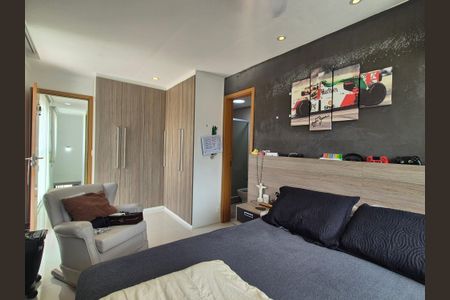 Apartamento à venda com 213m², 4 quartos e 3 vagas Apartamento à venda com 213m², 4 quartos e 3 vagasSuite 4