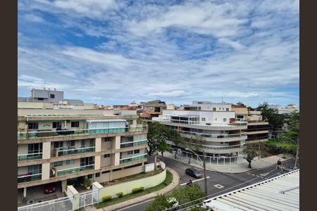 Apartamento à venda com 213m², 4 quartos e 3 vagas Apartamento à venda com 213m², 4 quartos e 3 vagasVista