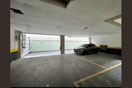 Apartamento à venda com 213m², 4 quartos e 3 vagas Apartamento à venda com 213m², 4 quartos e 3 vagasÁrea comum